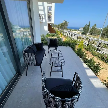 1 Bedroom In Idyll Homes, Esentepe, Opposite Hilltown Apartman